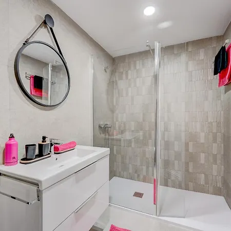 Yuli Daire Puerto de la Cruz (Tenerife)