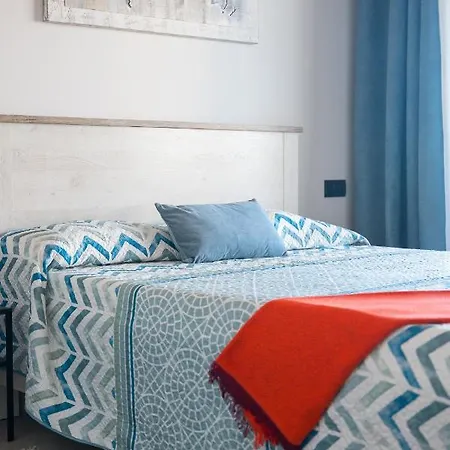 Yuli Puerto de la Cruz (Tenerife)